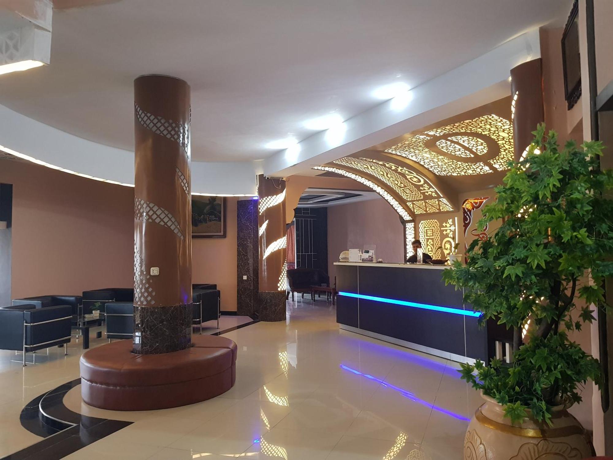 Capital O 93263 Linge Land Hotel Takengon Exterior foto