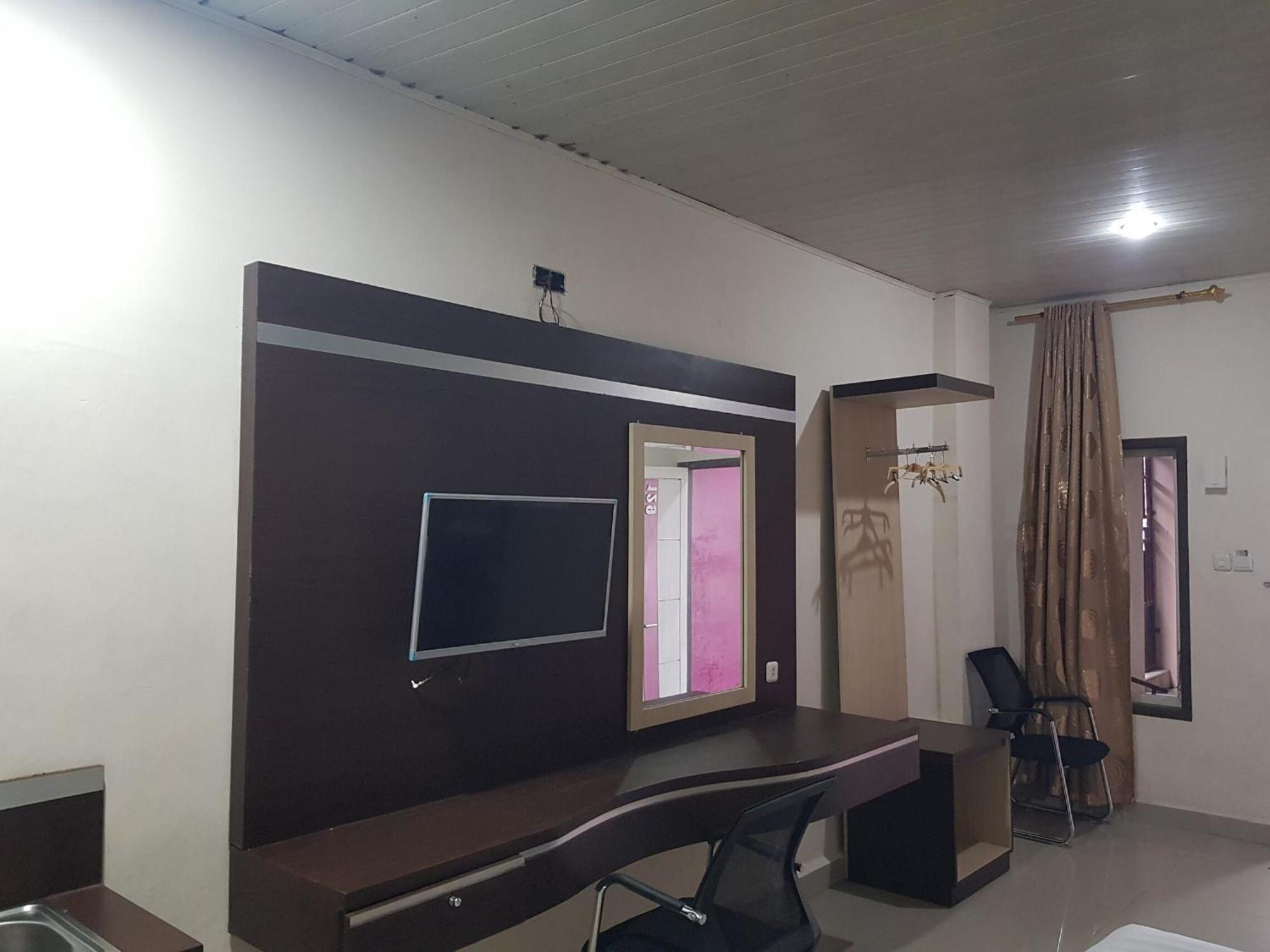Capital O 93263 Linge Land Hotel Takengon Exterior foto